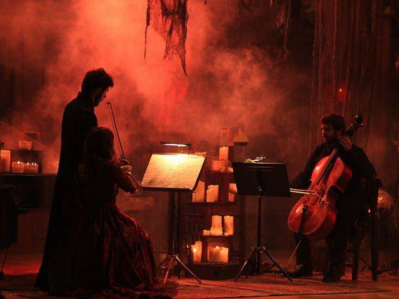 Candlelight: A Haunted Evening of Halloween Classics